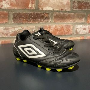 Umbro Youth Soccer Cleats